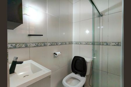 Casa para alugar com 100m², 2 quartos e 1 vaga Casa para alugar com 100m², 2 quartos e 1 vagaBanheiro da Suíte