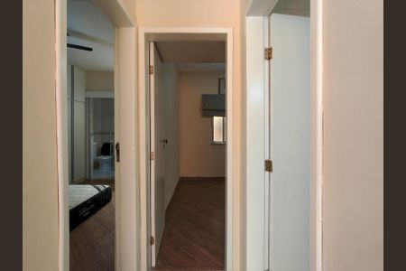 Corredor de casa para alugar com 2 quartos, 100m² em Engenho Novo, Rio de Janeiro