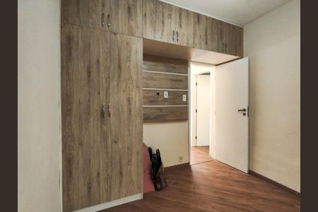 Casa para alugar com 100m², 2 quartos e 1 vaga Casa para alugar com 100m², 2 quartos e 1 vagaQuarto