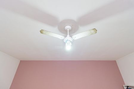 Detalhe - Quarto de kitnet/studio para alugar com 1 quarto, 25m² em Vila Regente Feijó, São Paulo