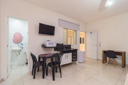 Cozinha de kitnet/studio para alugar com 1 quarto, 25m² em Vila Regente Feijó, São Paulo