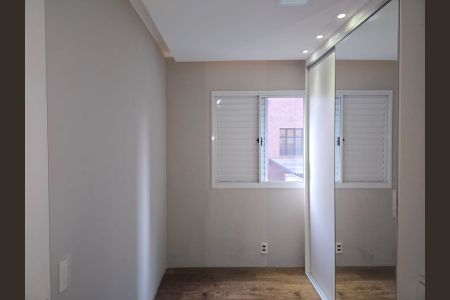 Apartamento à venda com 71m², 3 quartos e 1 vagaQuarto 02