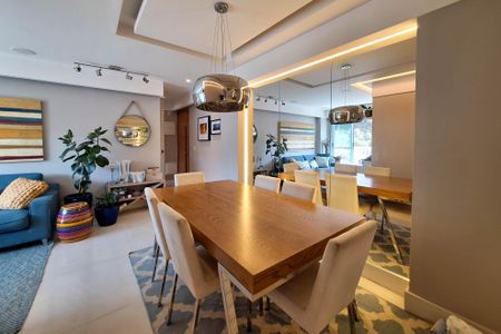 Apartamento à venda com 105m², 3 quartos e 1 vaga Apartamento à venda com 105m², 3 quartos e 1 vagaSala