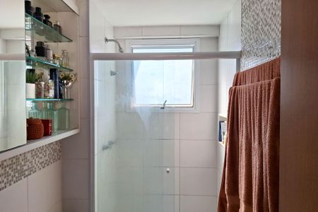 Apartamento à venda com 105m², 3 quartos e 1 vaga Apartamento à venda com 105m², 3 quartos e 1 vagaBanheiro da Suíte 1