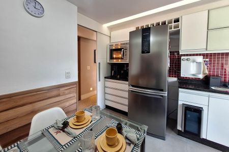 Apartamento à venda com 105m², 3 quartos e 1 vaga Apartamento à venda com 105m², 3 quartos e 1 vagaCozinha
