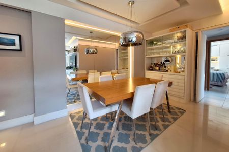 Apartamento à venda com 105m², 3 quartos e 1 vaga Apartamento à venda com 105m², 3 quartos e 1 vagaSala