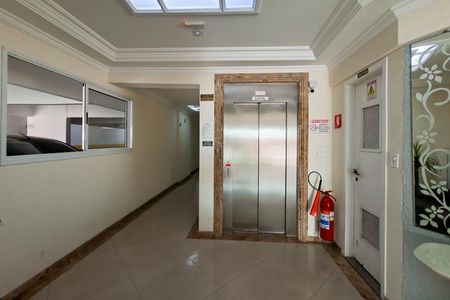 Apartamento para alugar com 59m², 2 quartos e 1 vaga Apartamento para alugar com 59m², 2 quartos e 1 vagaHall de entrada