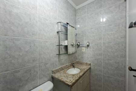 Apartamento para alugar com 59m², 2 quartos e 1 vaga Apartamento para alugar com 59m², 2 quartos e 1 vagaBanheiro da Suíte