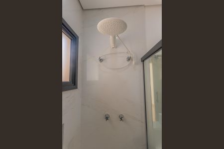 Casa de condomínio à venda com 216m², 4 quartos e 2 vagasBanheiro da Suíte 1