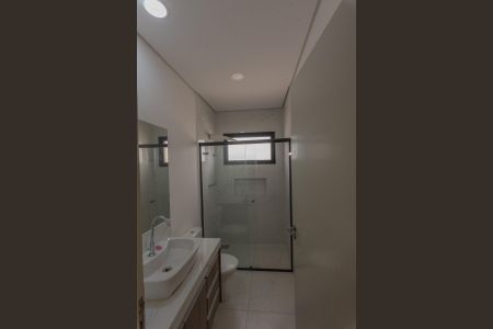 Casa de condomínio à venda com 216m², 4 quartos e 2 vagasBanheiro da Suíte 2