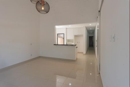 Casa de condomínio à venda com 216m², 4 quartos e 2 vagasSala
