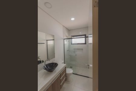 Casa de condomínio à venda com 216m², 4 quartos e 2 vagasBanheiro 2