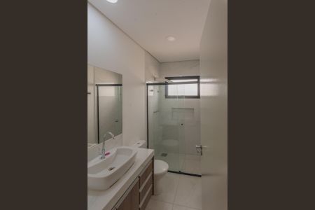 Casa de condomínio à venda com 216m², 4 quartos e 2 vagasBanheiro da Suíte 2