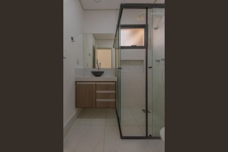 Casa de condomínio à venda com 216m², 4 quartos e 2 vagasBanheiro 1