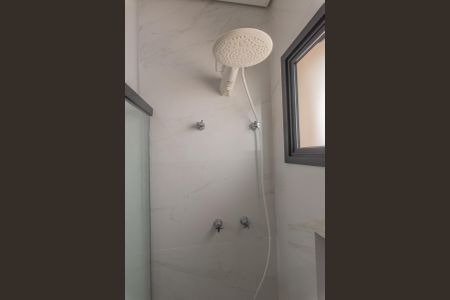 Casa de condomínio à venda com 216m², 4 quartos e 2 vagasBanheiro 2