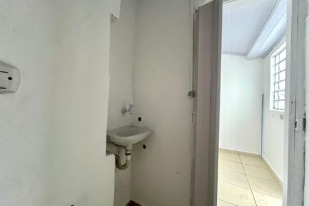 Casa à venda com 110m², 2 quartos e 1 vaga Casa à venda com 110m², 2 quartos e 1 vagaBanheiro de serviço