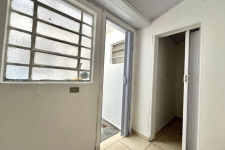 Casa à venda com 110m², 2 quartos e 1 vaga Casa à venda com 110m², 2 quartos e 1 vagaQuarto de Serviço