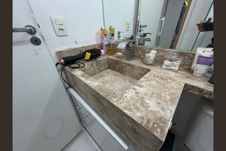 Apartamento para alugar com 59m², 2 quartos e 1 vagaBanheiro