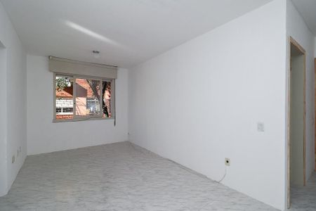 Sala de apartamento à venda com 2 quartos, 60m² em Jardim do Salso, Porto Alegre