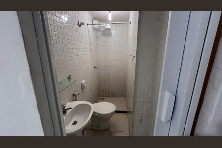 Studio para alugar com 37m², 1 quarto e sem vaga Studio para alugar com 37m², 1 quarto e sem vagaBanheiro