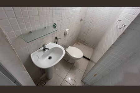 Studio para alugar com 37m², 1 quarto e sem vaga Studio para alugar com 37m², 1 quarto e sem vagaBanheiro