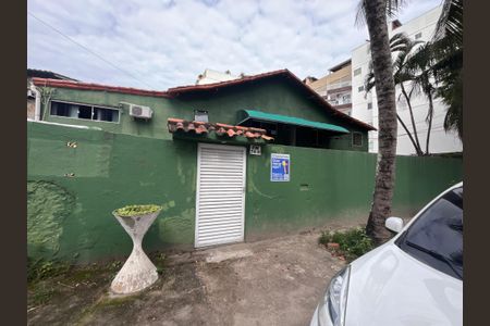 Studio para alugar com 37m², 1 quarto e sem vaga Studio para alugar com 37m², 1 quarto e sem vagaFachada