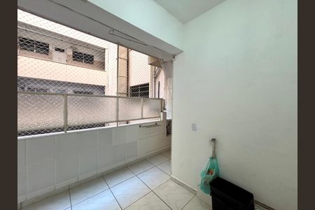 Apartamento à venda com 99m², 3 quartos e 1 vagaÁrea de serviço 