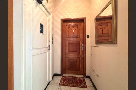 Hall de entrada - elevador de apartamento para alugar com 3 quartos, 99m² em Copacabana, Rio de Janeiro