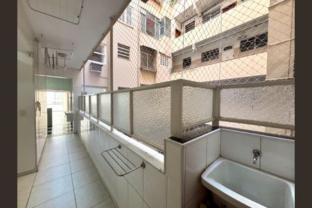 Apartamento à venda com 99m², 3 quartos e 1 vagaÁrea de serviço 
