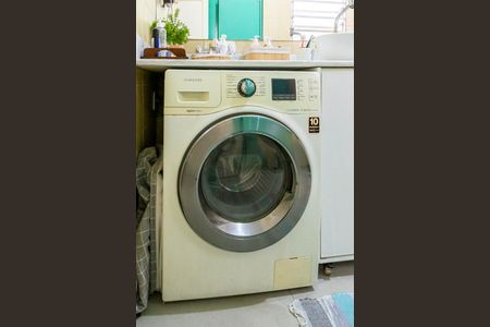 Apartamento para alugar com 72m², 2 quartos e sem vagaBanheiro