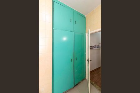 Apartamento para alugar com 72m², 2 quartos e sem vagaBanheiro