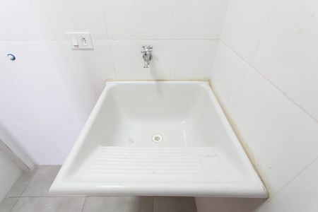 Apartamento para alugar com 37m², 1 quarto e sem vagaÁrea de Serviço - Tanque 