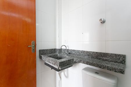 Apartamento para alugar com 37m², 1 quarto e sem vagaBanheiro 