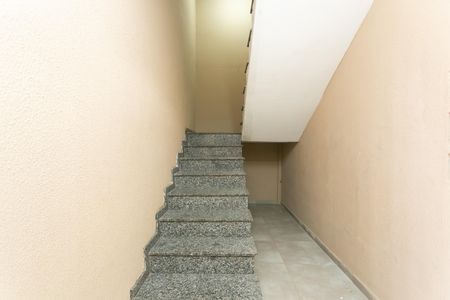 Apartamento para alugar com 37m², 1 quarto e sem vagaEscada - Entrada 