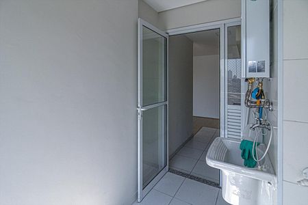 Apartamento à venda com 66m², 2 quartos e 1 vagaÁrea de Serviço