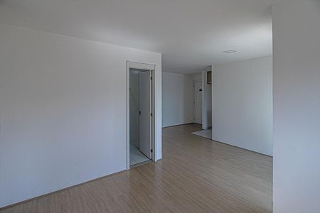 Sala de apartamento à venda com 2 quartos, 66m² em Vila Dom Pedro I, São Paulo
