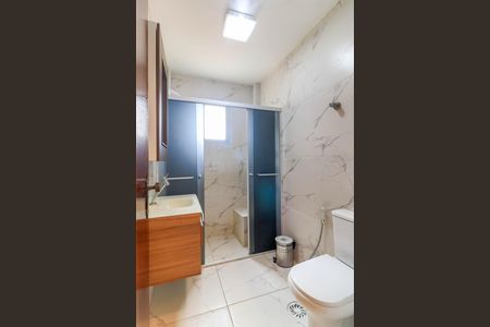 Apartamento à venda com 70m², 2 quartos e sem vaga Apartamento à venda com 70m², 2 quartos e sem vagaBanheiro
