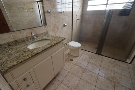 Apartamento para alugar com 96m², 2 quartos e sem vaga Apartamento para alugar com 96m², 2 quartos e sem vagaBanheiro da Suíte