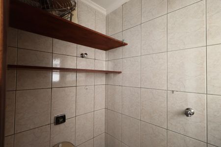 Apartamento para alugar com 96m², 2 quartos e sem vaga Apartamento para alugar com 96m², 2 quartos e sem vagaBanheiro de serviço