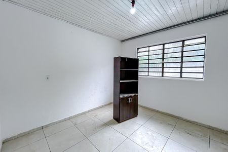 Quarto 2 de casa para alugar com 2 quartos, 50m² em Vila Santo Estéfano, São Paulo