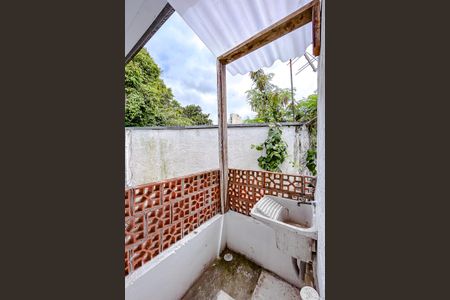 Casa para alugar com 50m², 2 quartos e 1 vagaÁrea de Serviço