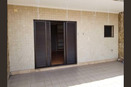 Casa para alugar com 240m², 3 quartos e 2 vagasVaranda