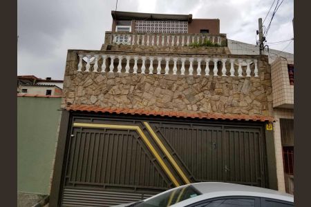 Casa para alugar com 240m², 3 quartos e 2 vagasFachada