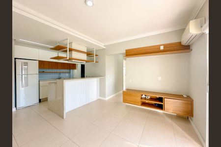 Sala de apartamento para alugar com 2 quartos, 69m² em Ingleses do Rio Vermelho, Florianópolis