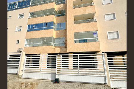 Apartamento para alugar com 69m², 2 quartos e 1 vagaFachada