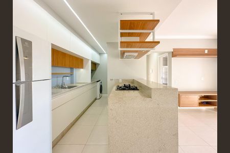 Apartamento para alugar com 69m², 2 quartos e 1 vagaCozinha