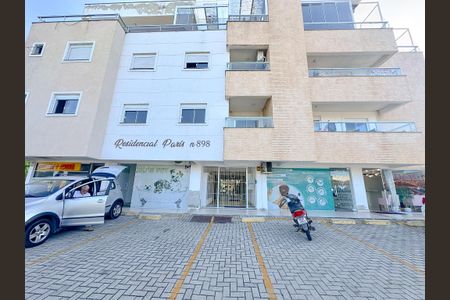 Apartamento para alugar com 69m², 2 quartos e 1 vagaFachada