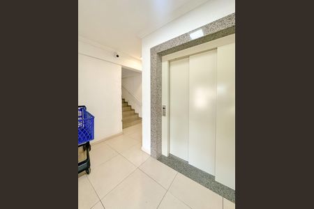 Apartamento para alugar com 69m², 2 quartos e 1 vagaElevador