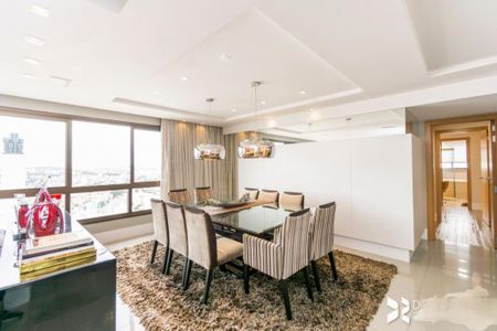 Apartamento à venda com 184m², 2 quartos e 4 vagas