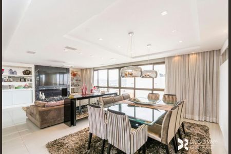 Apartamento à venda com 184m², 2 quartos e 4 vagas